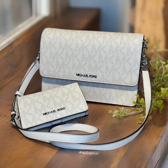 Micheal Kors RARE White/Allum Daniela Lg Crossbody + Wallet BRAND NEW